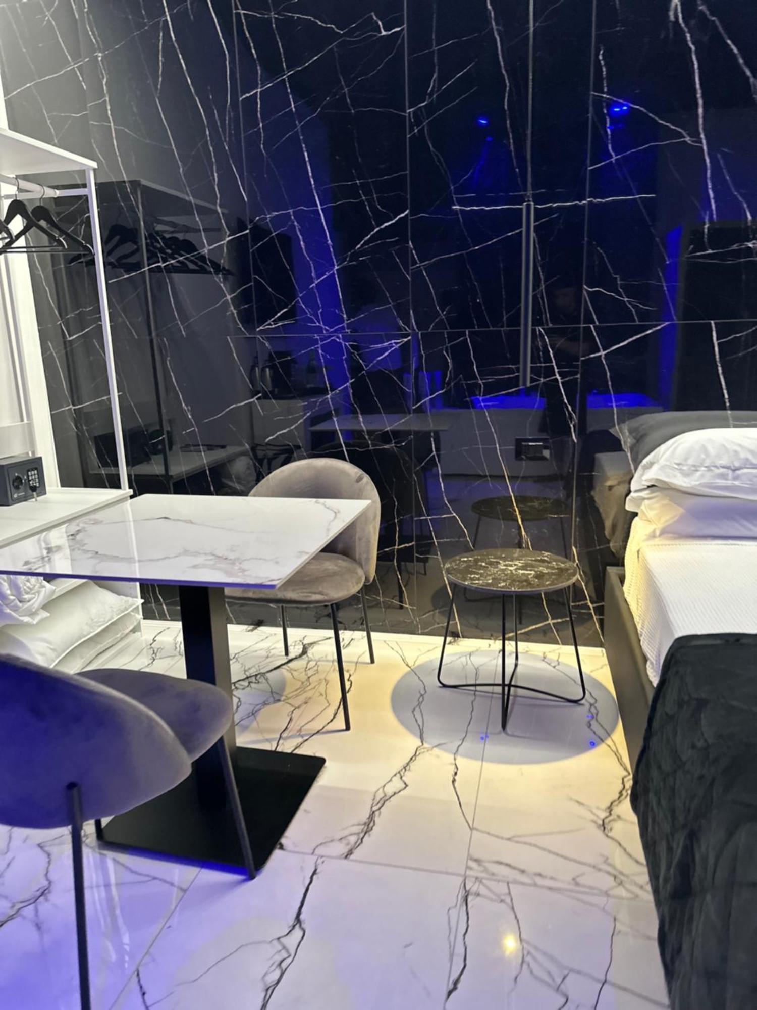 Milan Hub Private Spa Luaran gambar