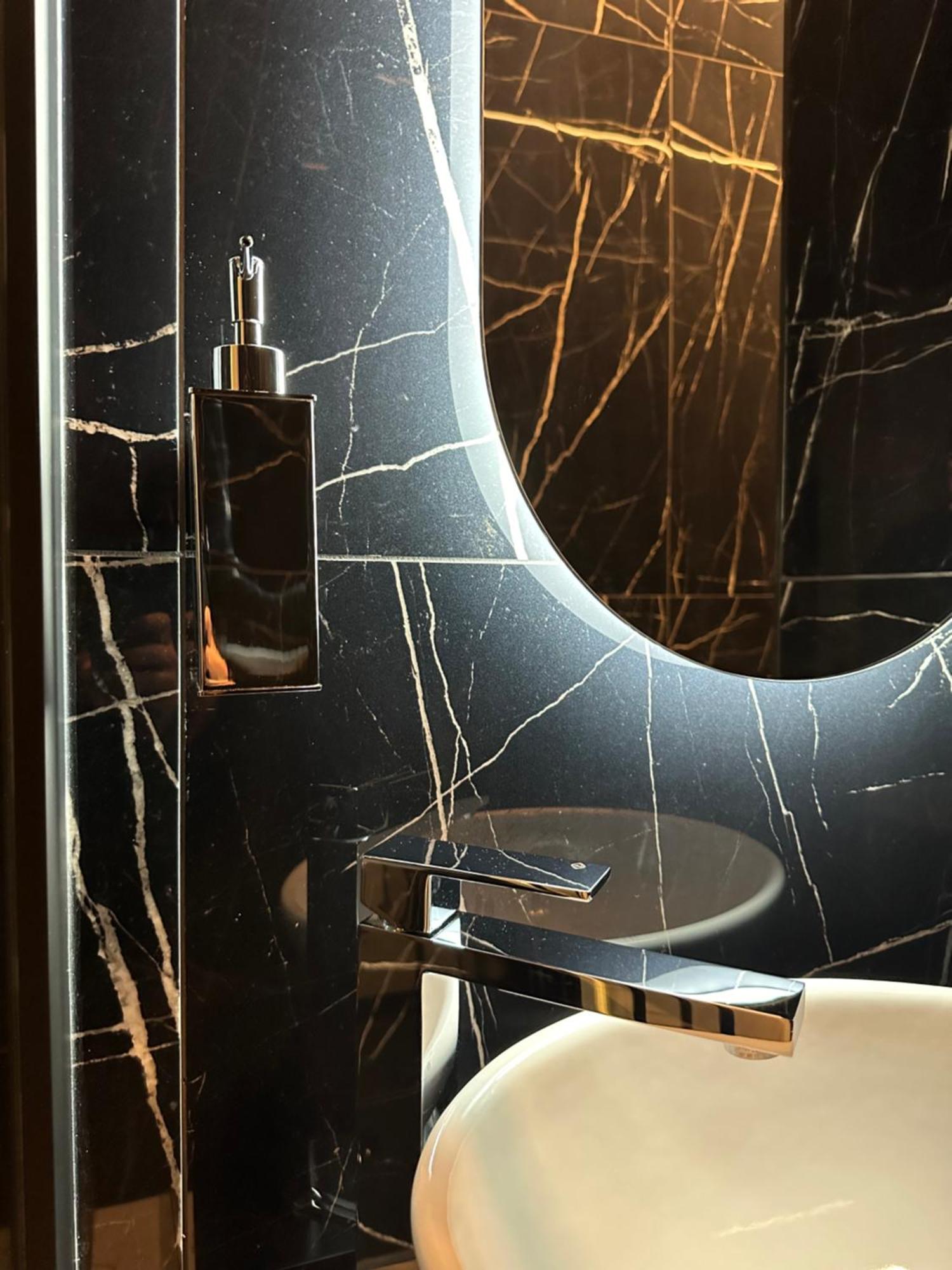 Milan Hub Private Spa Luaran gambar
