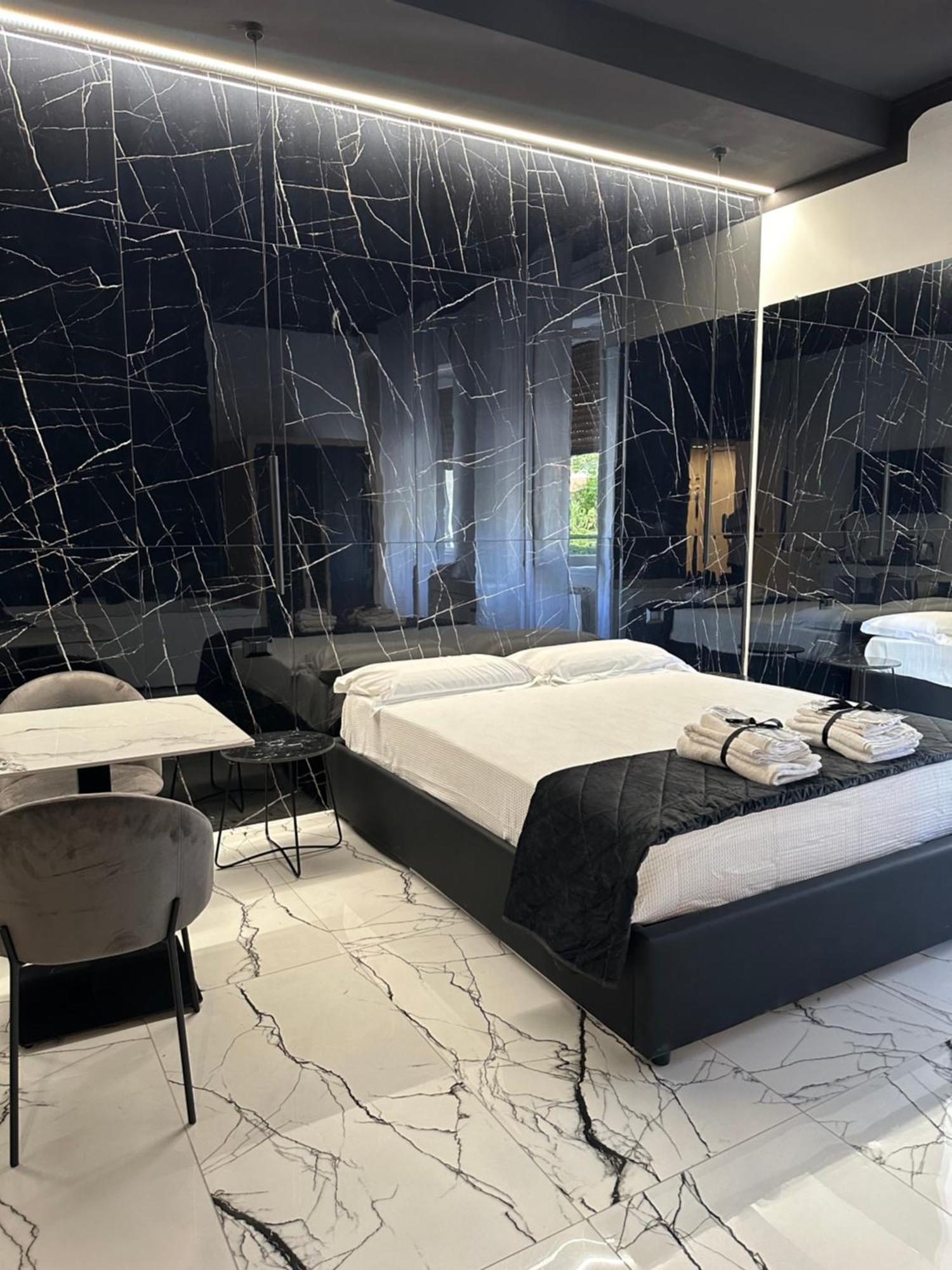Milan Hub Private Spa Luaran gambar