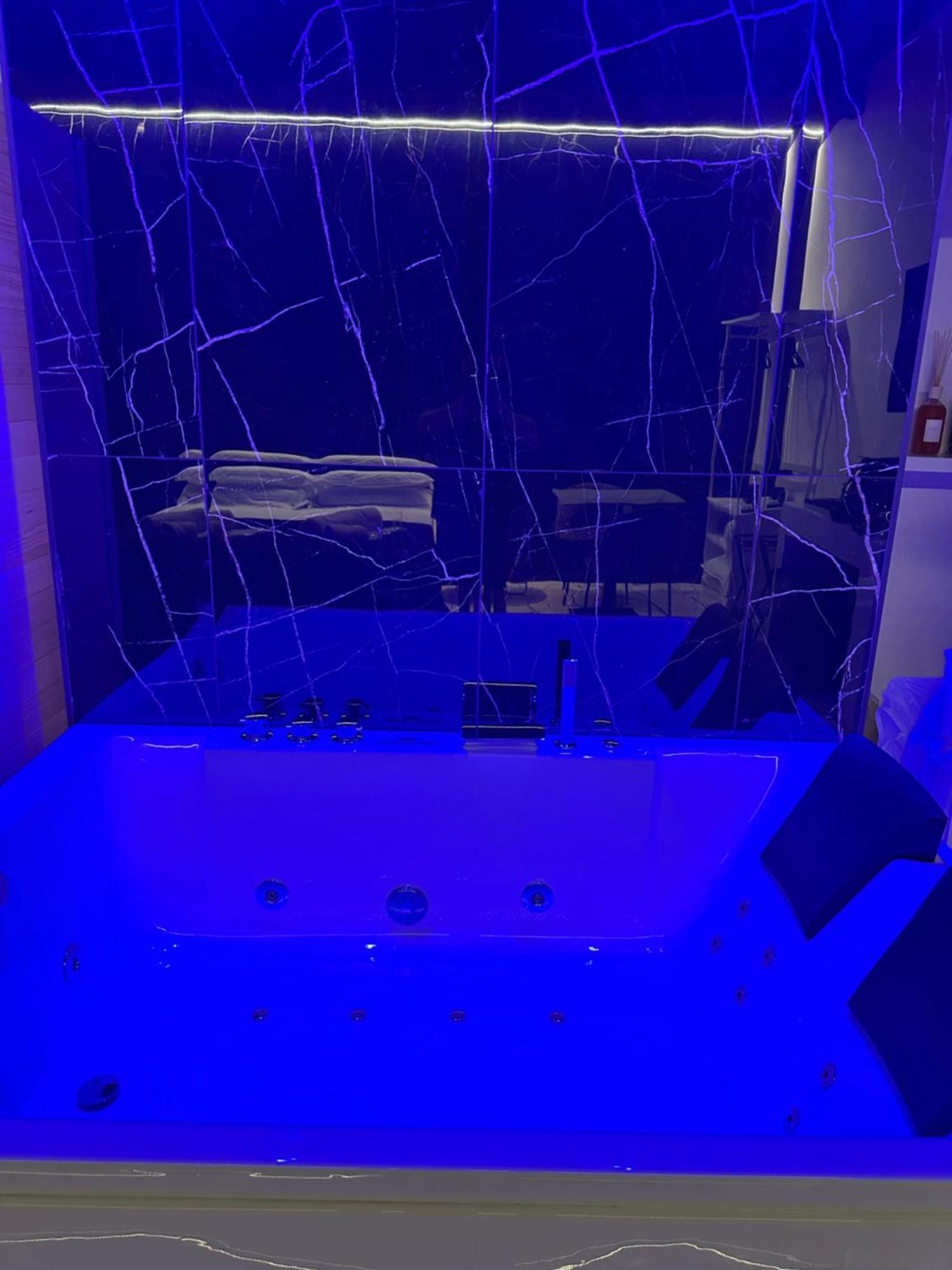 Milan Hub Private Spa Luaran gambar