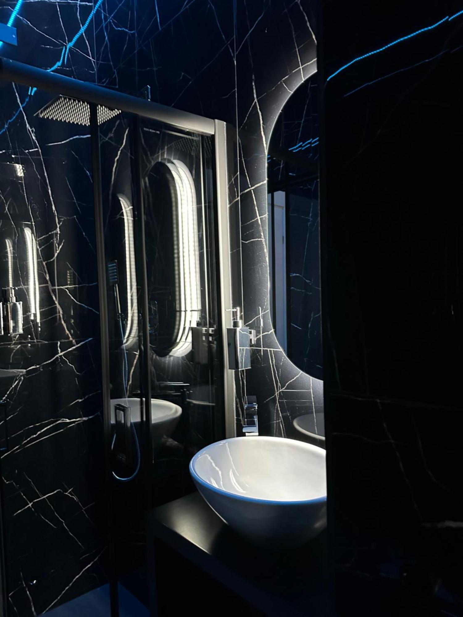 Milan Hub Private Spa Luaran gambar